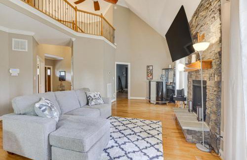 High Point Home about 1 Mi to Oak Hollow Lake! - Foto 6