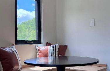 Wildflower Walk at Three Suns Cabins - Foto 18