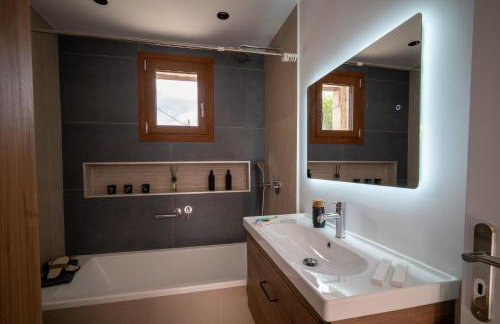 Villa Lithos Brand New 2025 - Photo 29