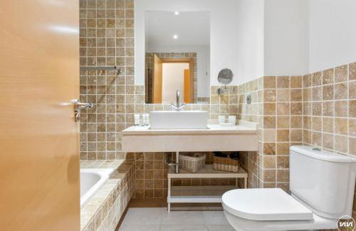 ViVi Homes - Toscana Luxury, Views, Pool & Terrace - Photo 25