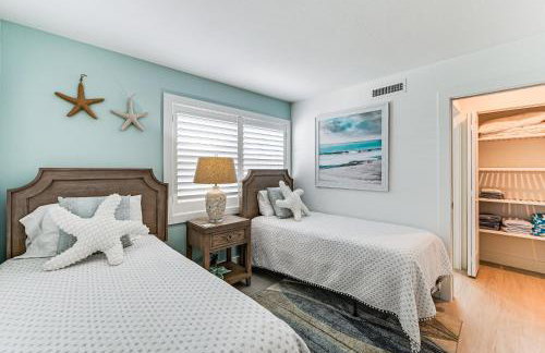 Coastal Downtown Naples Condo - Walk to the Beach! - Foto 21