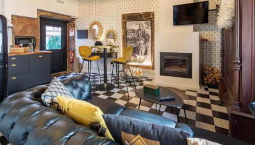 La Suite Años 20 Bañera, chimenea de leña y terraza - Foto 4