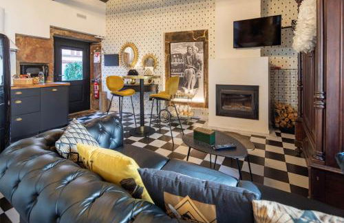 La Suite Años 20 Bañera, chimenea de leña y terraza - Foto 4