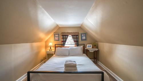 Historic Loft on top of The Governor's Mansion - Foto 2