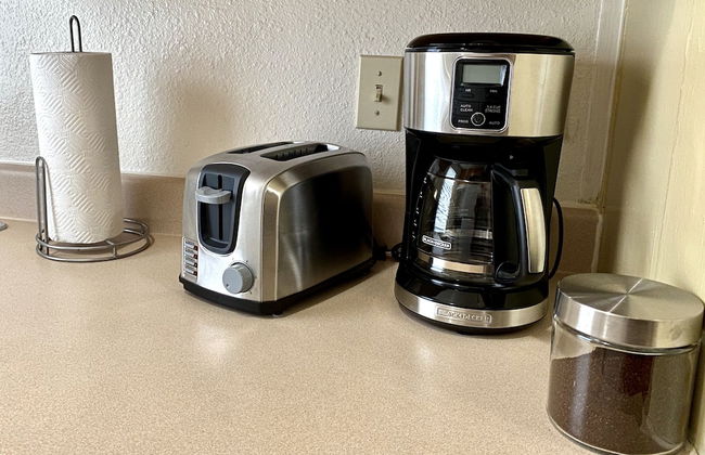 Evie's apartment - Photo 79