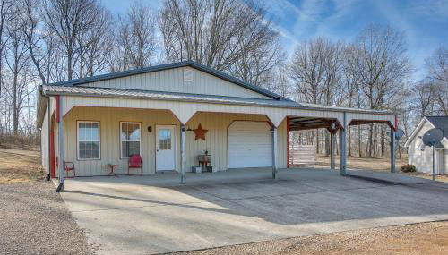 8 Mi to Kentucky Downs Quiet Getaway with Patio - Foto 3