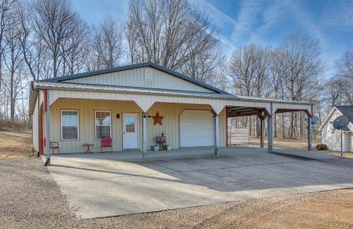 8 Mi to Kentucky Downs Quiet Getaway with Patio - Foto 3