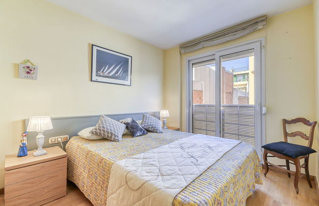 Apartment in Roses Near Playa de Roses Beach - Photo 4