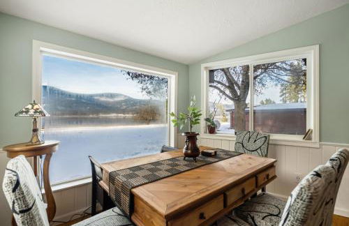 MacArthur Lakefront • Sunroom • Sleeps 6 - Foto 34