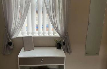 Stylish & Centrally Located - Foto 20