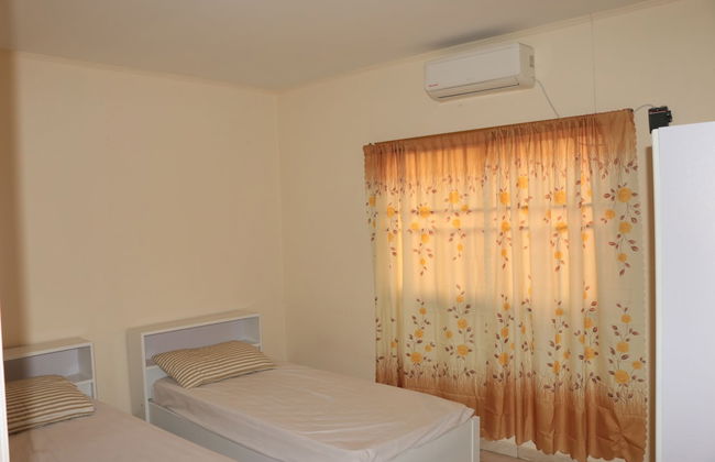 Happy Holidays Residences - Photo 3