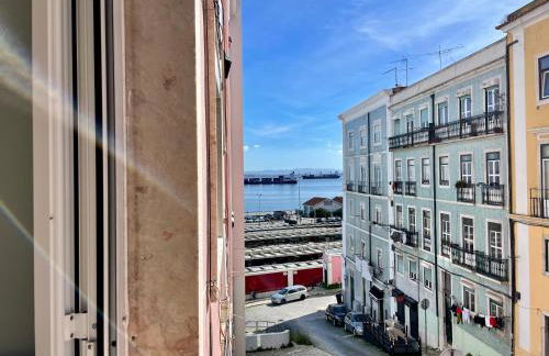 Central Retreat by the River, by TimeCooler - Foto 28