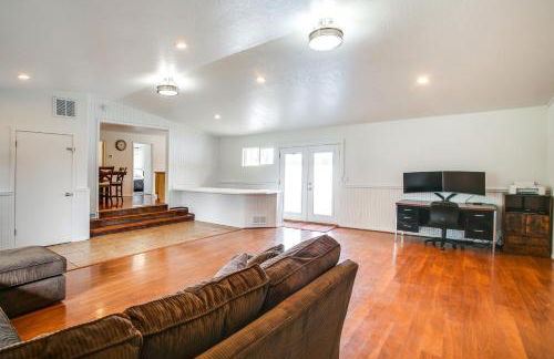 Spirit Lake Home with Fenced Yard 1 Mi to Water! - Foto 11