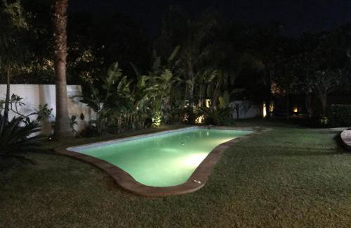 Villa with Heated Pool and Jacuzzi close to Puerto Banus and Beach - Photo 43