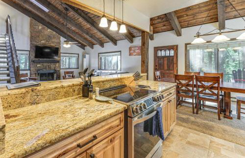 Walk to Lake & Trails: Angel Fire Home w/ Deck! - Foto 10
