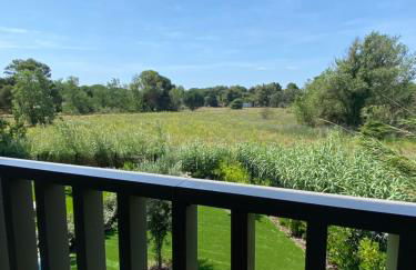 T2 climatise 4 pers avec terrasse vue campagne piscine et parking V0773 - Foto 17