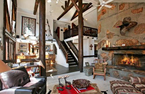 MOUNTAIN FAVORITE - ASPEN RIDGE, HOT TUB, FULL VIEW OF SKI SLOPES, WOOD BURNING FIREPLACES - Foto 6