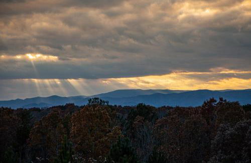 EAGLES CREST - Long Range Layered Mountain Views in peaceful neighborhood! - Foto 30