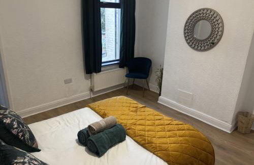 Cozee 2-bed in WV11 ideal for long work stays & relocation cls to New cross hospital M54&M6 - Foto 21