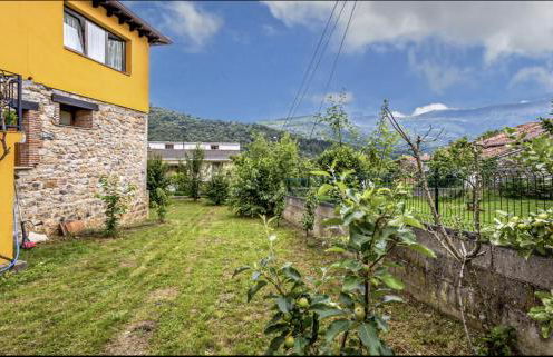 La Tienda de Abajo - Apartamentos acogedores con calefacción, parking y vistas al Valle de Soba - Foto 2