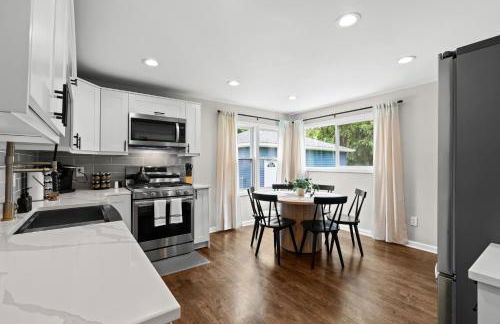 New! Private Lakefront Retreat 3BR 2BA Game Room - Foto 22