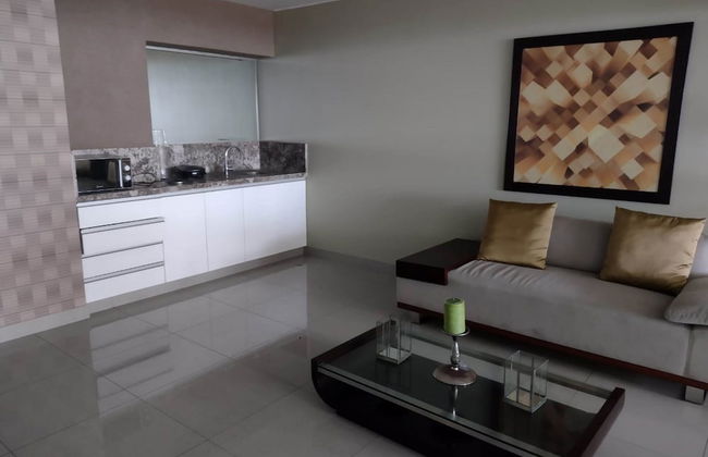 GLOBALSTAY. Ocean View Apartments. Pool. Gym - Photo 39