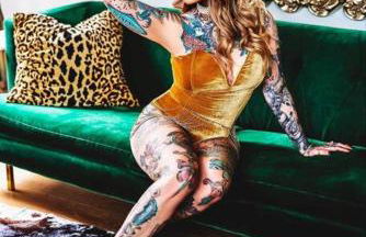 Black House - Downtown Elegance with HotTub and King Beds - Foto 20