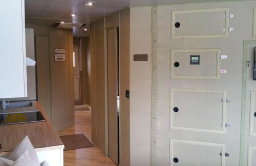 Traumhaus-auf-dem-Wasser-Modernisiertes-Hausboot-13-x-4-m - Foto 9