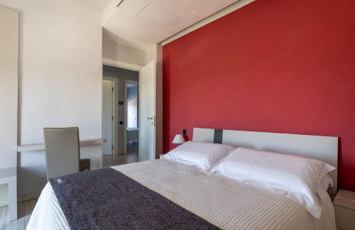 Villa Acquaviva with Panoramic, Private Pool and Gym - by PosarelliVillas - Foto 48