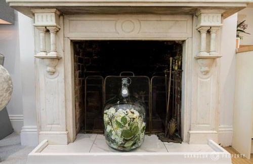 Central Park Suite by Grandeur Property - Photo 10