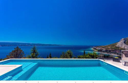 Villa Belvedere with heated pool, billiards, Media room, sea views,10 pax - Foto 2