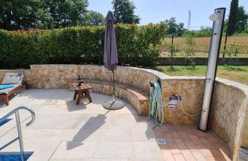 Sunny Garden Villa with Pool - Foto 11