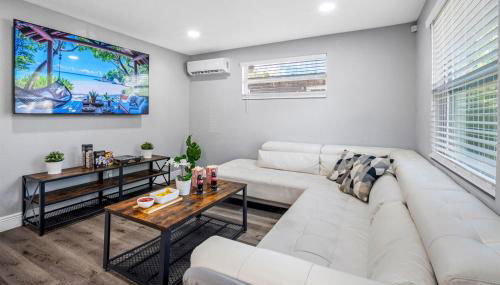 Family-Friendly Tampa Home with Heated Pool - Foto 3