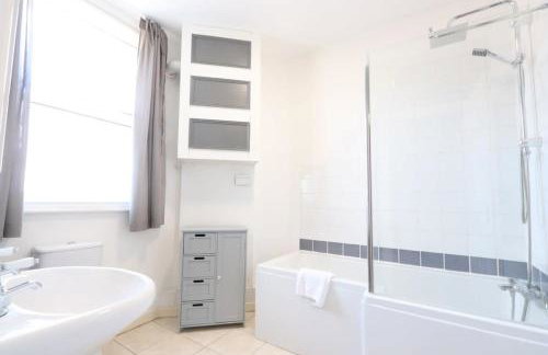 Stylish 2 Bed in Old Market - Foto 22