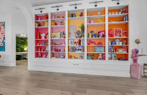 Designer Stylish Villa by Sawgrass with Hot Tub and Arcade Games - Foto 8