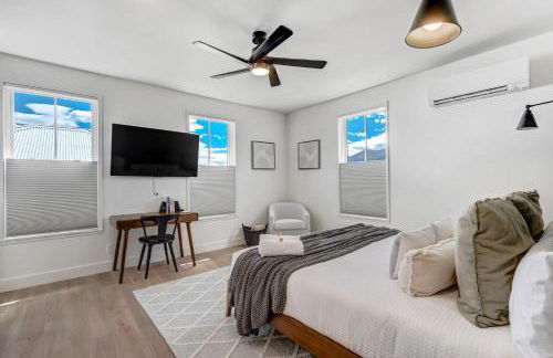 Whitewater Villa - 5BR Luxury Retreat with Hot Tub - Foto 28