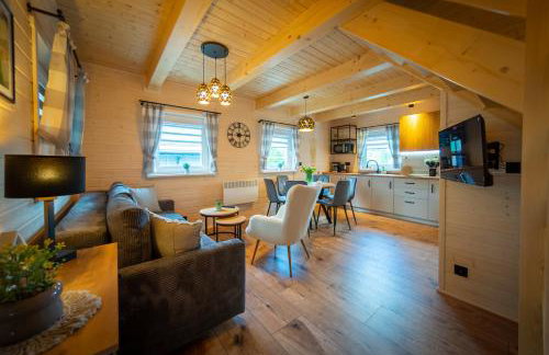 Domki u Sosny - Nowoczesne domki na wyłączność, spokojna okolica blisko lasu i szlaku, 1,2 km od centrum Brennej - Foto 11