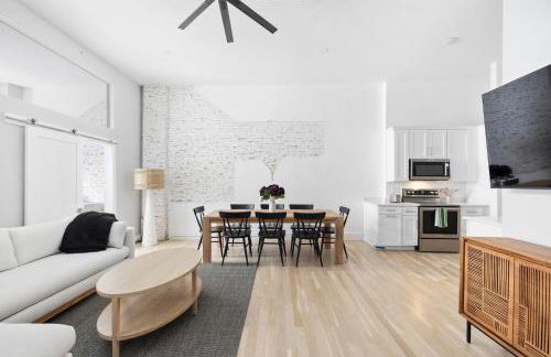 Stylish Old Port 2BR Loft, Walk to Everything - Foto 1