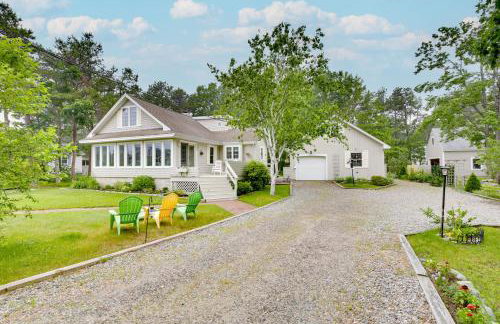 Kennebunkport Getaway with Grill Walk to Beach! - Foto 31