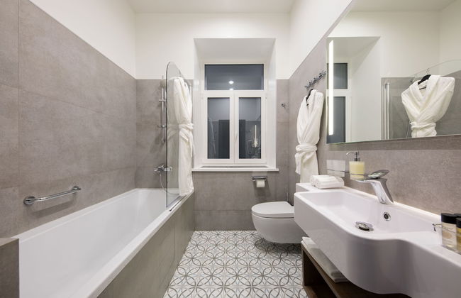 Underwood Art Room - Photo 50