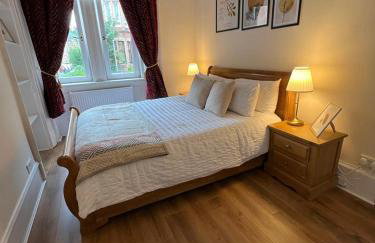 Victorian 3 BR main door flat, King size beds , large rooms - Foto 28