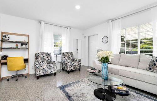 Renovated 2BR Home - Hot Tub, Gym & Beach Nearby - Foto 17