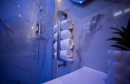 Beautiful Skyline Suite 30 minutes from Paris! - Foto 8