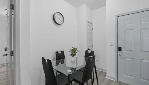 Contemporary 2BR2BA with Great Amenities - Foto 3