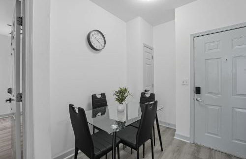 Contemporary 2BR2BA with Great Amenities - Foto 3