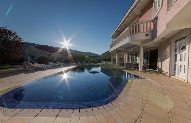 P&N Resort - Photo 1