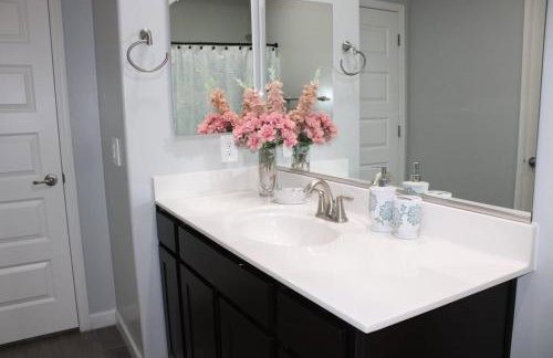 Modern Desert Retreat with and Mountain View - Foto 6