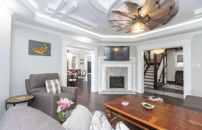 4 BDR Lake Geneva Estate Across From Beach! - Foto 19