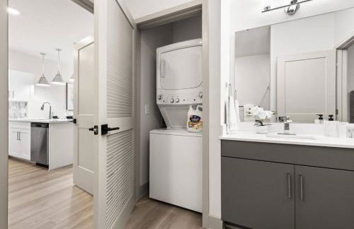 Contemporary Living 5 Min From Downtown - Foto 10