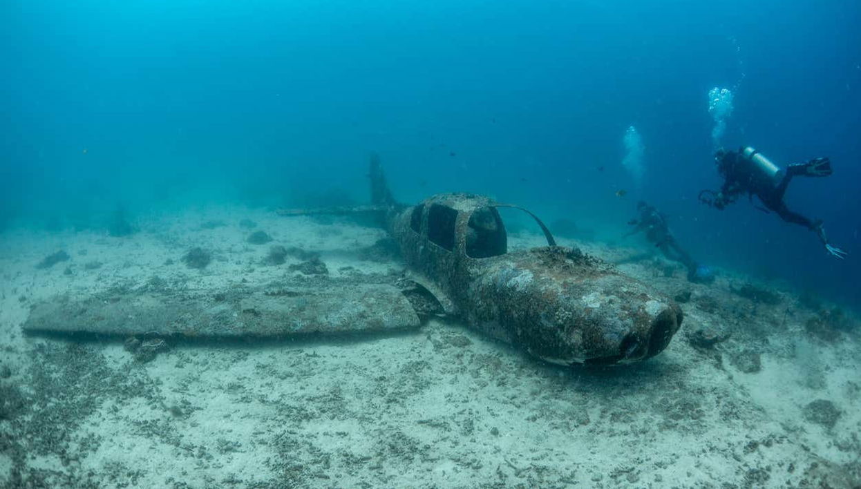 Avion immergé de Moalboal